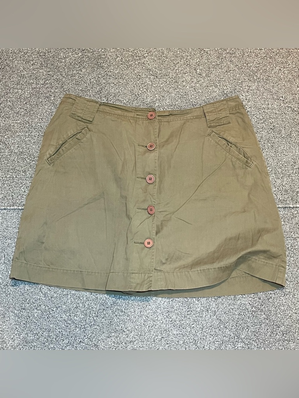 St Johns Bay Button Front Skirt Size 14 Green With Shorts Underneath Pockets